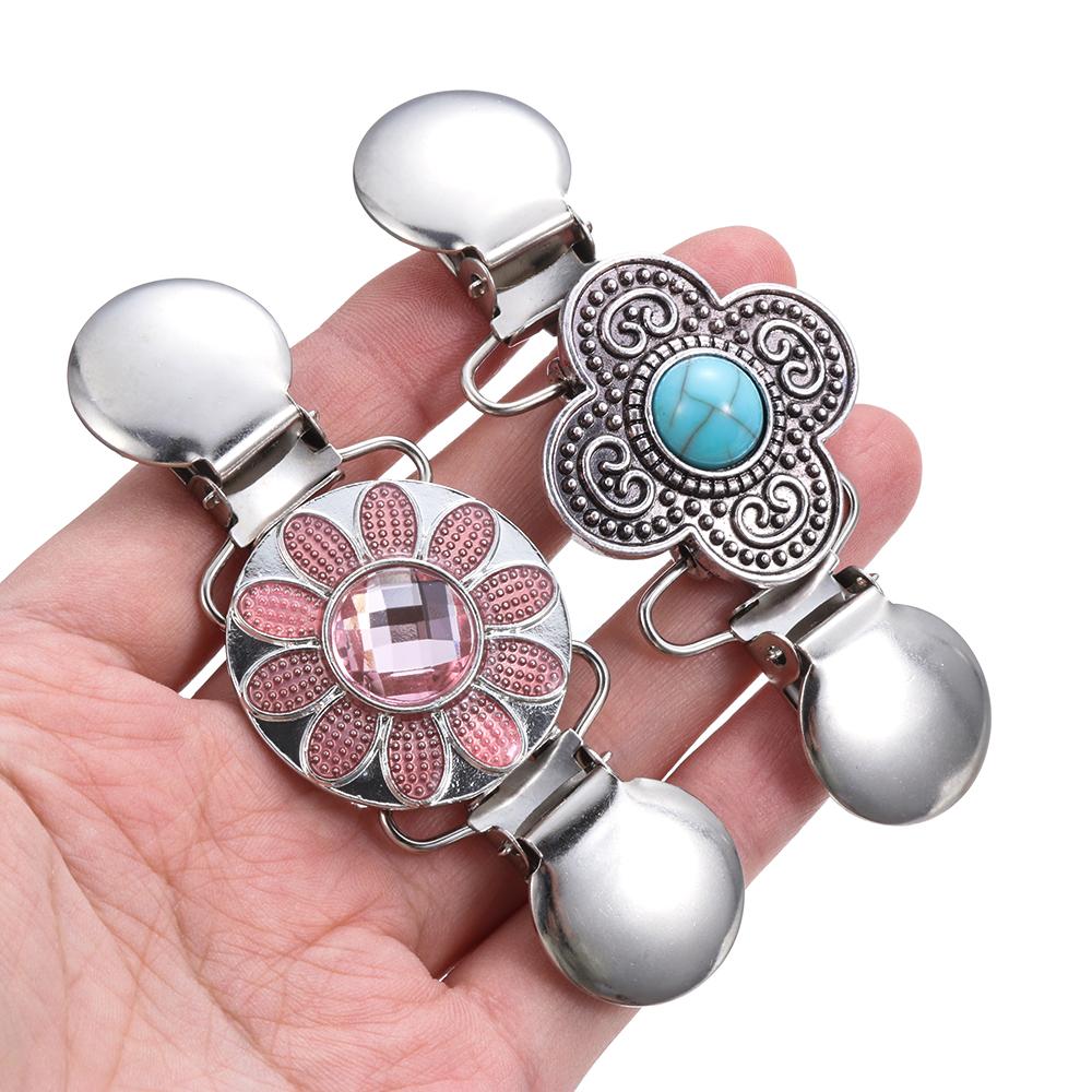 Vintage Sweater Swirl Clip Cape Cloak Clips Retro Cardigan Clip Shawl Collar Clasp Dress Shirt Brooch Clip for Women Girls