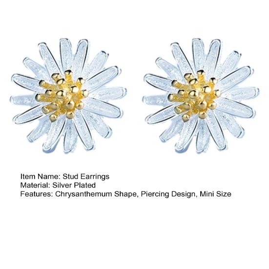 1 Pair Stud Earrings Mini Chrysanthemum Design Ear Studs Piercing Women Earrings Commuting Dating Jewelry Gift