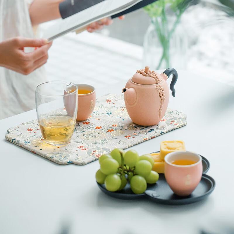 

Wanqiantang Pomegranate Ceramic Fruit Tea Set