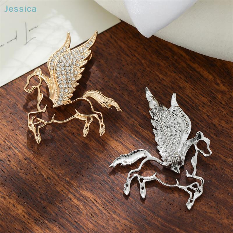 Hollow Out Horse With Zircon Wing Brooches For Women Men Fashion Gold Color Flying Steed Pins Party Lapel Coat Jewelry Gift