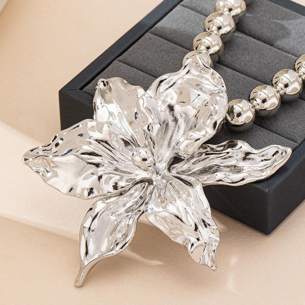 Stereoscopic Large Volume Flower Pendant Wrinkled Flowers Pendant Necklace Daily Occasion