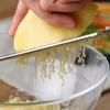 Grattugia per Formaggio Multifunzione Acciaio Inossidabile Affilata Pialla per Formaggio Coltello per Scaglie di Formaggio