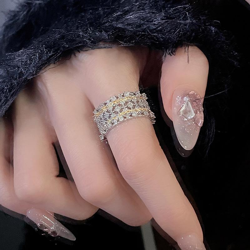 French Vintage Bratich Lace Open Ring Fashion Two-Color Italian High-End Hollow Celebrity Ring