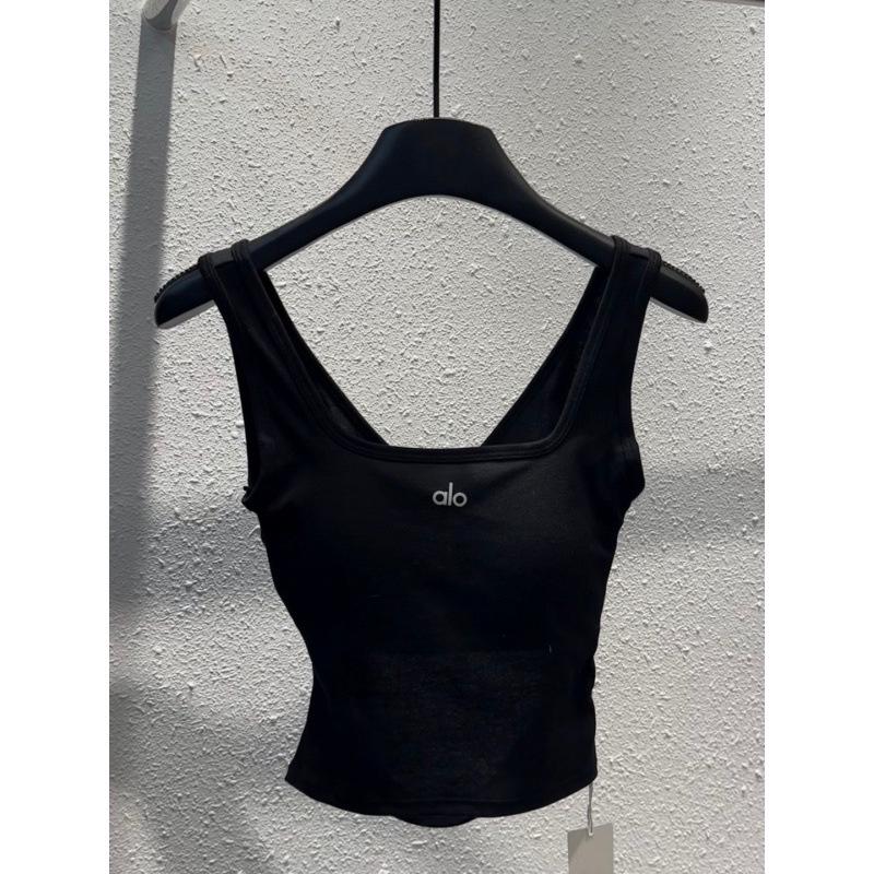 

alo25 Summer Square Neck Knit Camisole: Women s Cross-Back Slim Crop Top with Letter Print Medium чёрный