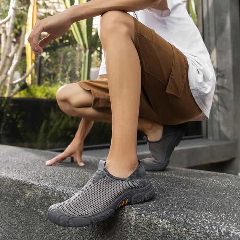 Men's Breathable Casual Sneakers Hole Shoes Outdoor Casual Sandals Hiking Shoes Summer