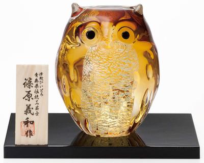 ADERIA Tsugaru Vidro Figurine Parent Amber Made In Gift Box Cute Bird Gift for Housewarming Small Retirement Birthday Gift - Owl, Gold, Japan,