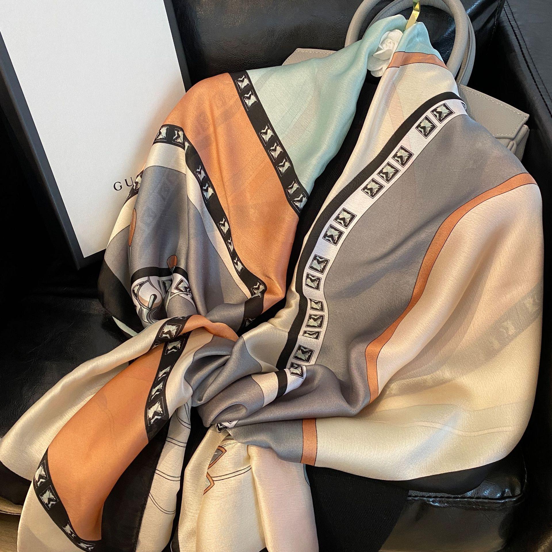 New Korean fashion printed scarf women s winter warm windproof scarf shawl 90*180cm