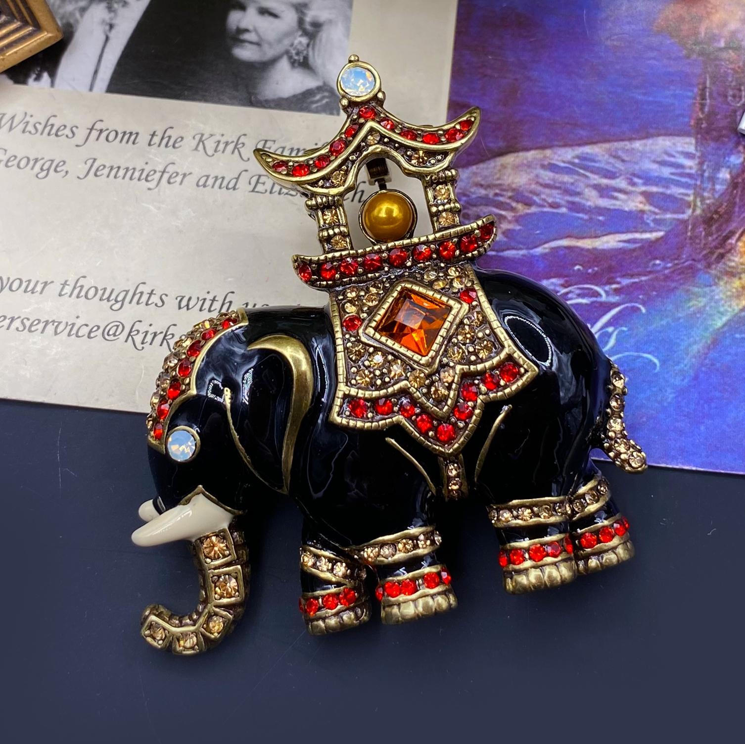 

Жіночі Чоловічі Мода Класична Повністю Кришталева Важка Промисловість Брошка Шпилька Середній Дизайн Стрази Класичні Палацові Значки Ювелірні Вироби