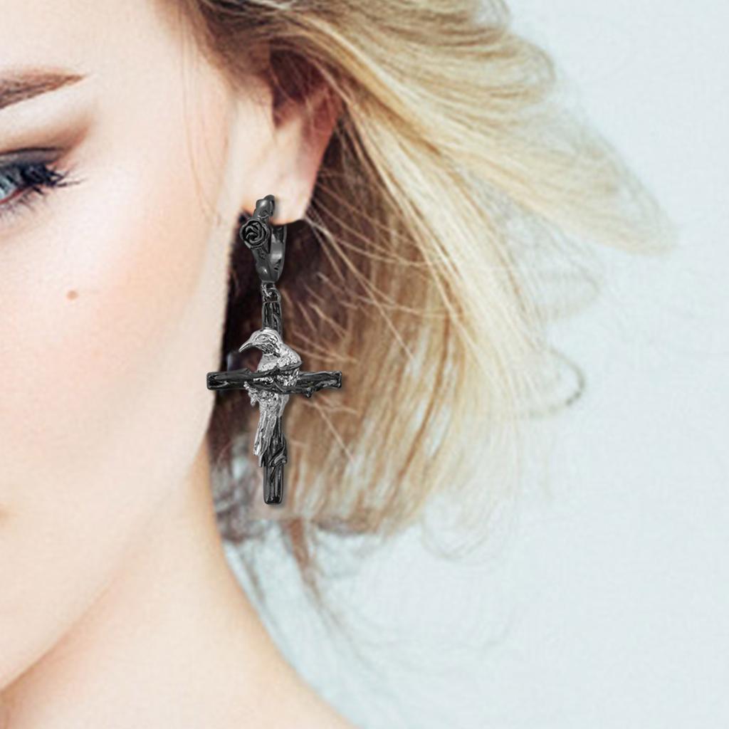 Gotisk Kors Ravn Punk Øredobber Edgy Mørke Smykker Unik Design Ørestikker Legering Hypoallergen Øresmykker for Kvinner