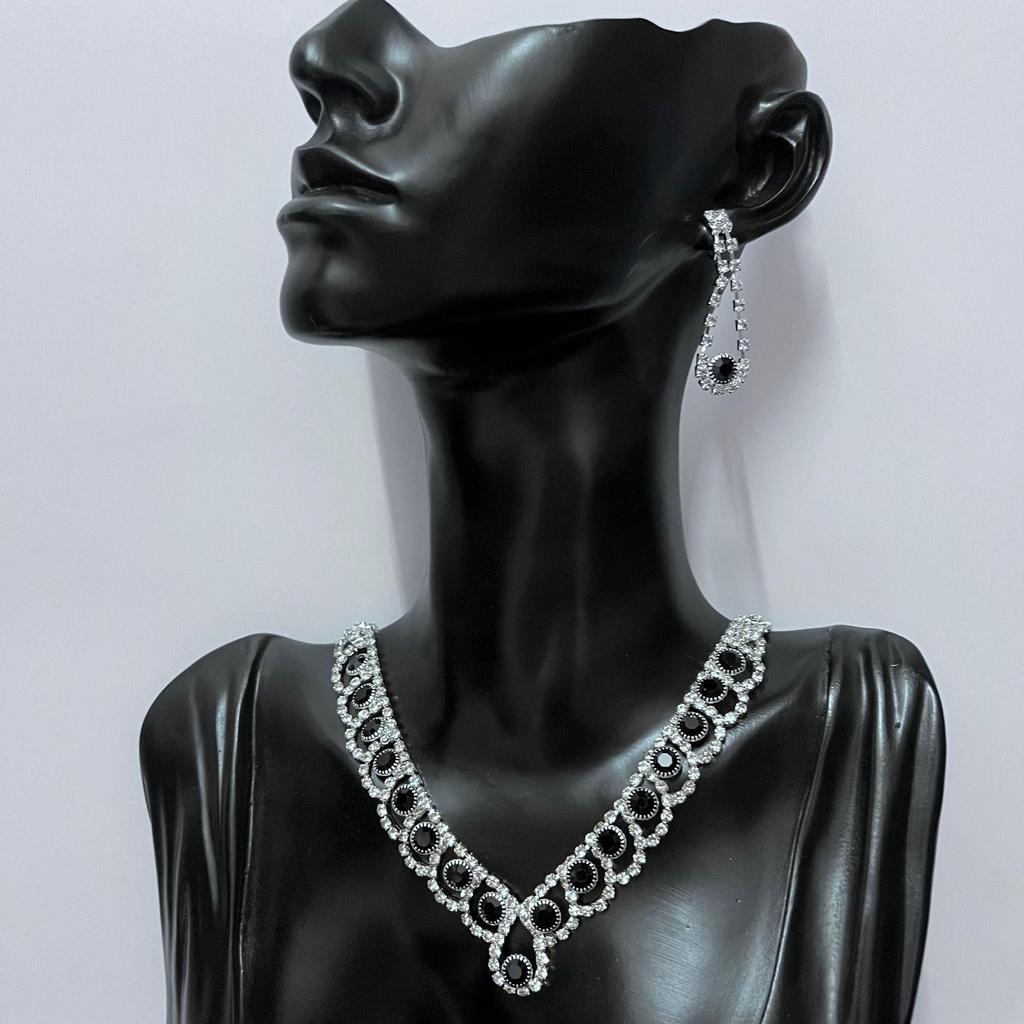 Retro French Full Diamond Necklace Set for Girls - Colorful and Artistic Design, European & American Style