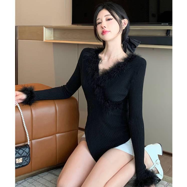 Women's Designer Slim Fit V-Neck Sweater - Fuzzy Splicing, Autumn/Winter Collection