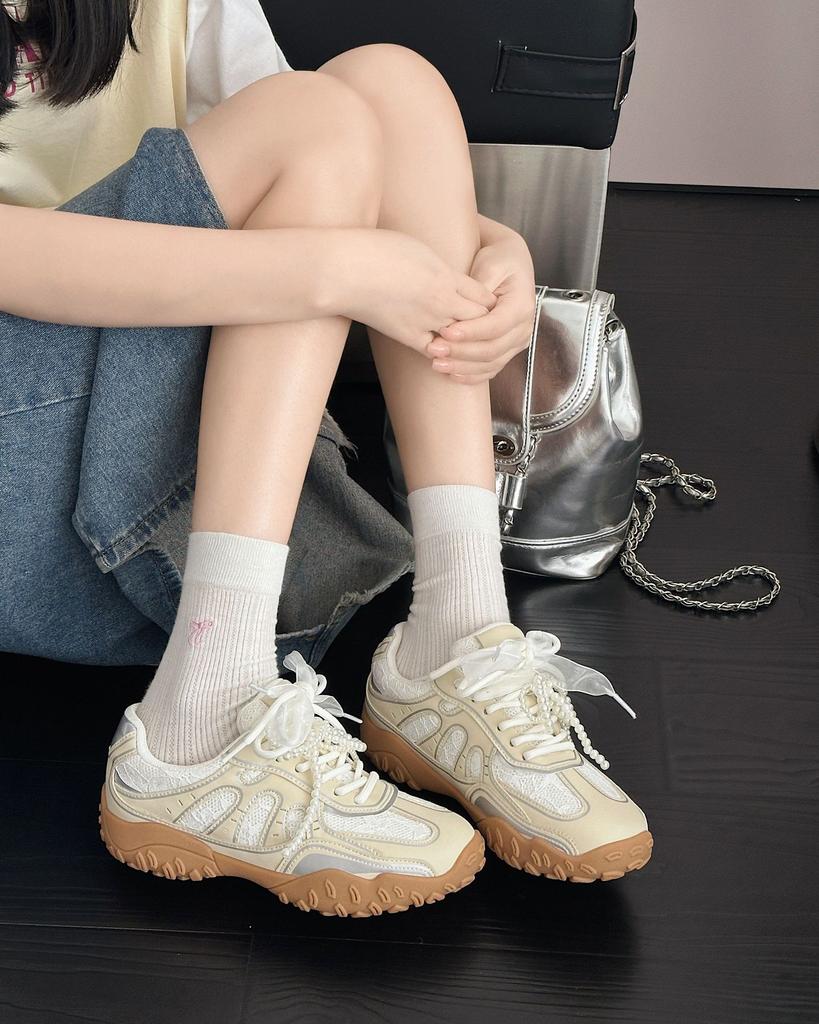 2025 Herfst Dexun Schoenen Dames Maanvormige Zool Mode Veelzijdig Veters Parel Casual Ademend Dexun Schoenen Dames Forrest Gump Schoenen
