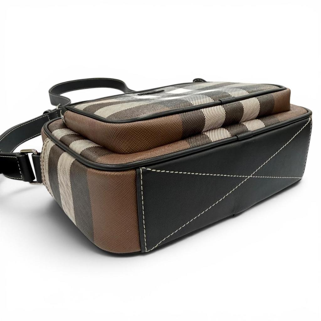 Excellent BURBERRY Shoulder Bag Paddy Brown Polyurethane Women 8049145 Used