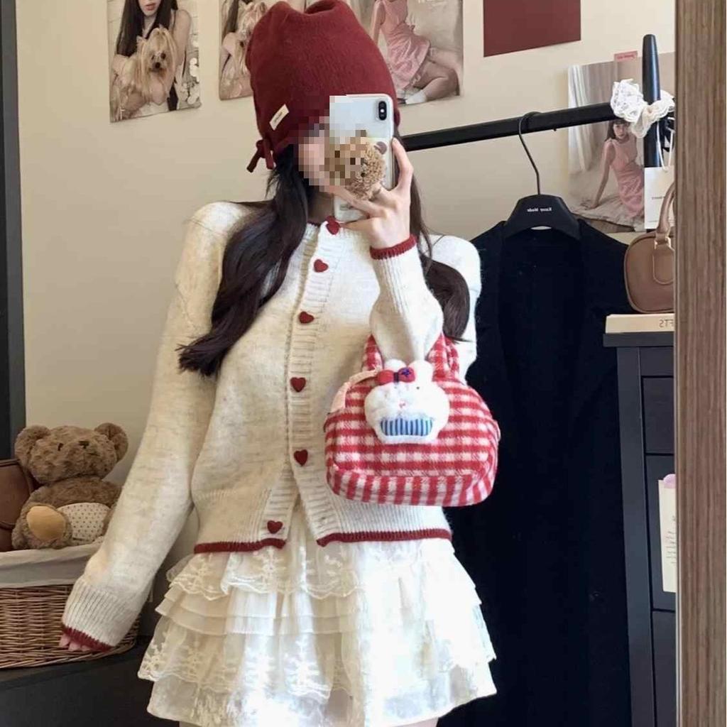 Color Matching Love Button Long-sleeved Sweater Women's 1116 Spring and Autumn New Korean Loose Design Sense Niche Short Cardigan