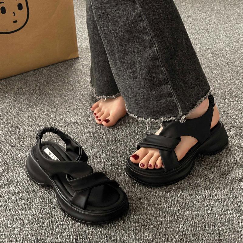 Sandals women's summer new muffin platform casual beach shoes high-end French with skirt Roman shoes