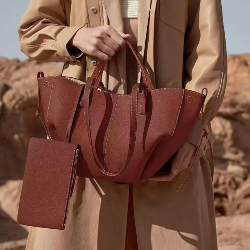 Large Capacity Cowhide Tote Bag Urban Minimalist Style Leather Underarm Bag Versatile Shoulder Crossbody Bag Trendy Bucket Bag