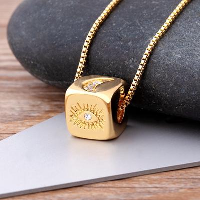 

Classic Exquisite Dice Cube Crystal Copper Zircon Boy Pendant Necklace For Women Men Chocker Jewelry Best Birthday Party Gift
