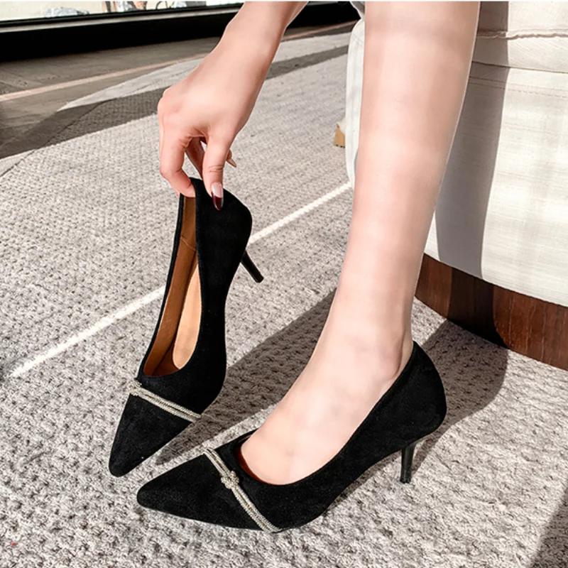 

Женские туфли-лодочки черные со стразами, бриллиантами, свадебная обувь невесты на каблуке, женская обувь с кристаллами, элегантное платье, новейшая модель 40