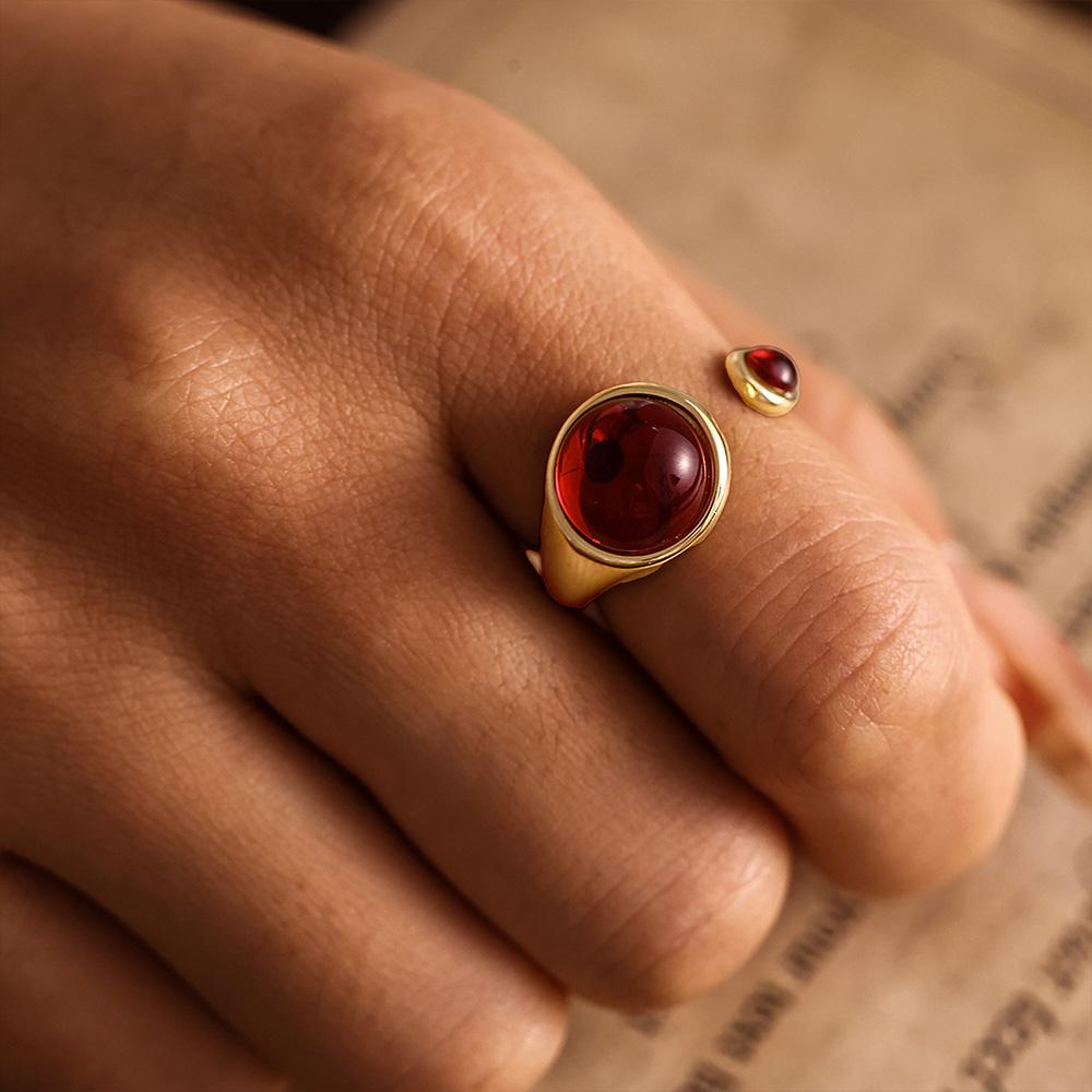 Garnet Red Stainless Steel Rings For Women Garnet Gold Plated Waterproof Round Ring Charm Luxury Jewelry Gift