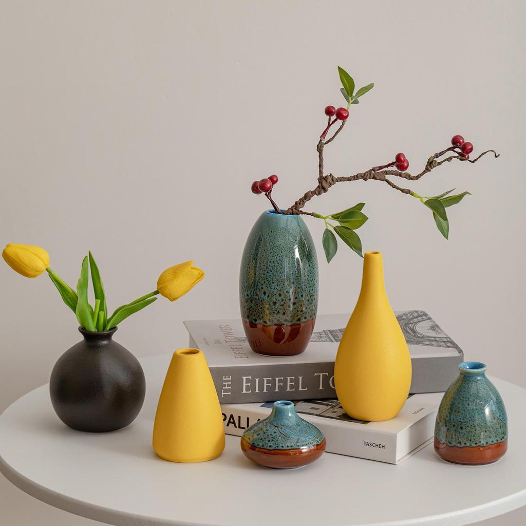 Modern Minimalist Black Ceramic Vase for Home Décor - Small Dried Flower Vase for Living Room