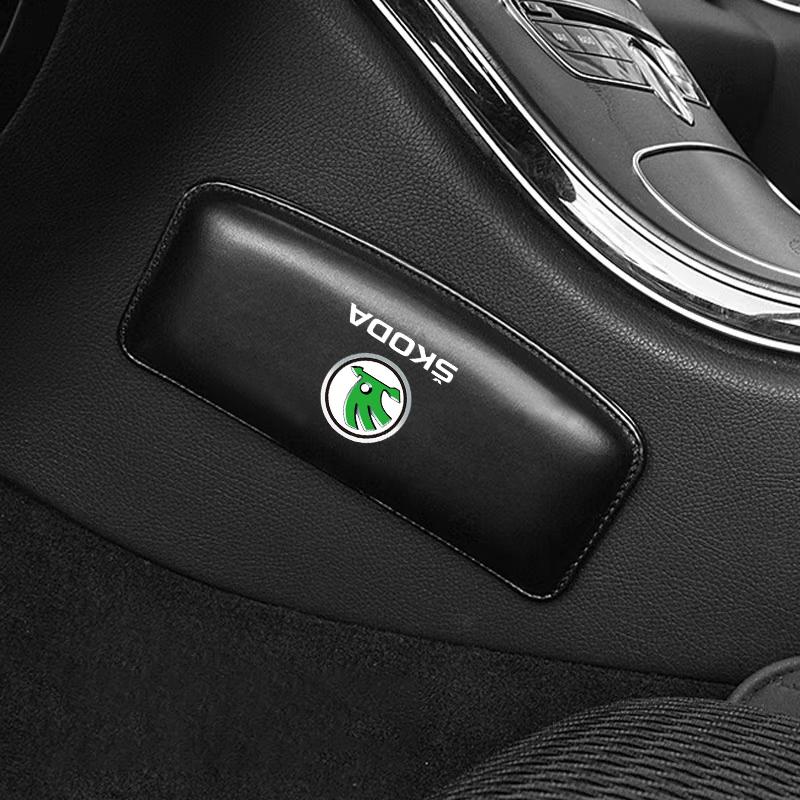 Leather Knee Pad Car Interior Pillow Comfortable Elastic Cushion for Skoda Octavia 1 2 3 A4 A5 MK2 Kodiaq Superb 3 Rapid Fabia 1 Car Styling