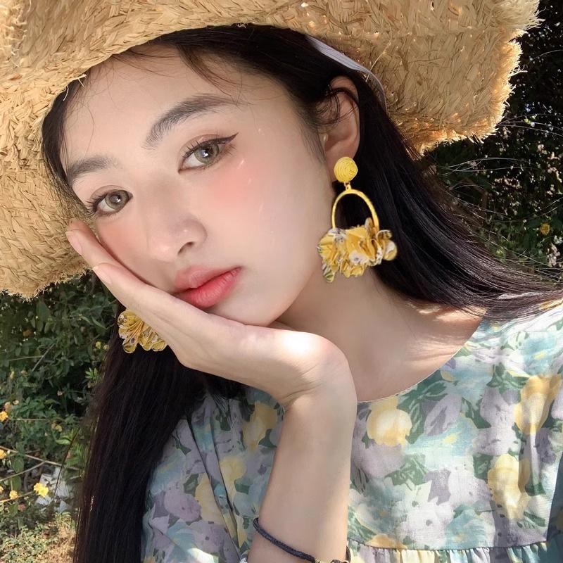 Resort Style Sunflower Earrings - Spring/Summer 2025 Collection for Women