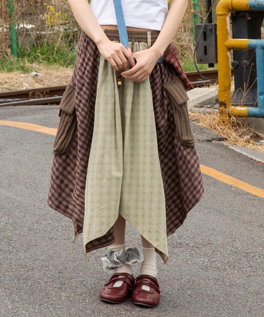 Lunakihu Wxsk016 Hirari Asymmetrical Check Skirt (Brown/Khaki)