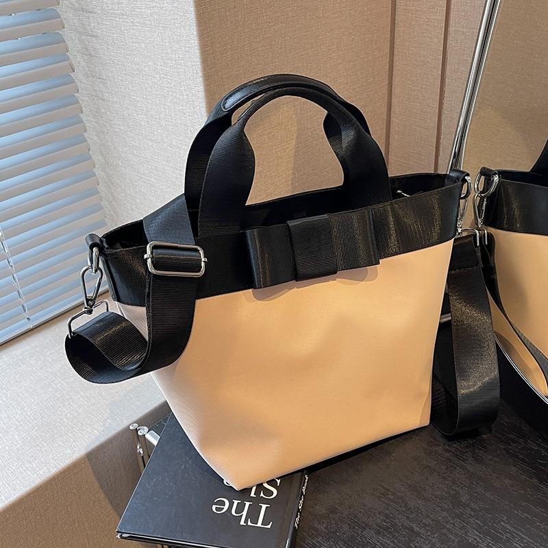 

Nylon cloth bag women s 2024 new spring and summer messenger large-capacity bucket bag versatile, popular handbag this year хакі