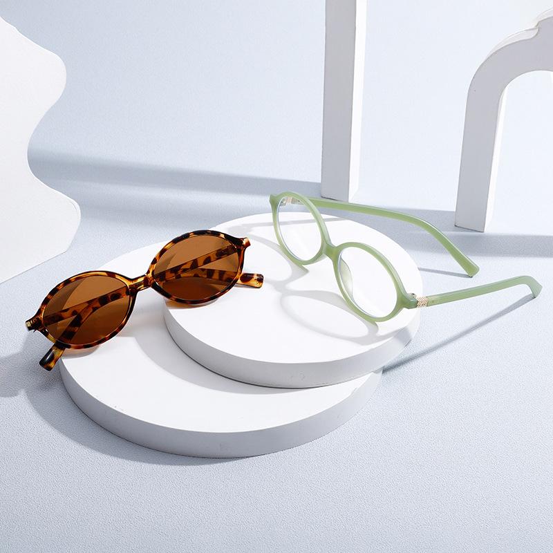 Oval Frame Nerd Fashion Trend Ultra-Light Portable Comfortable Compact Stylish Elegant Glasses For Women Men