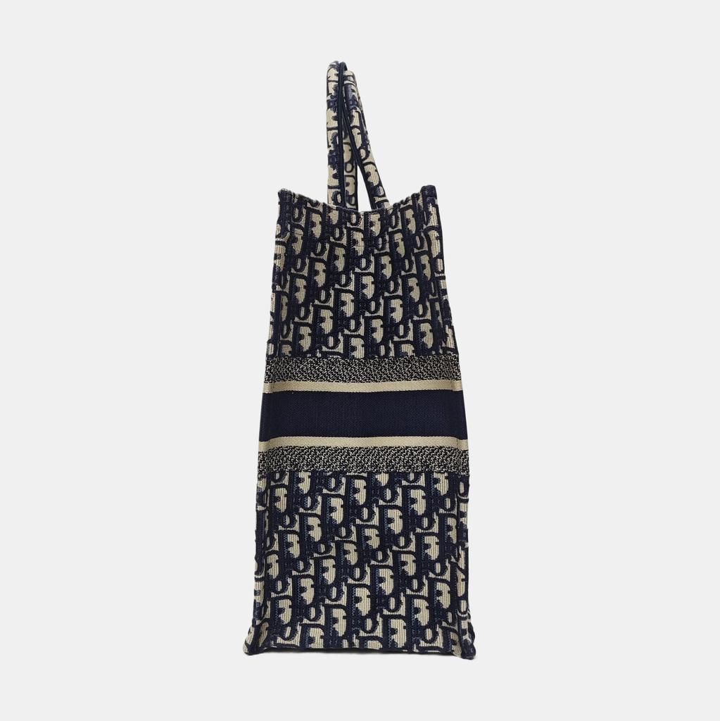 [Pre-Owned] Book Tote Hand-Embroidered Monogram Large Capacity Canvas Tote Bag - Excellent #L5M520