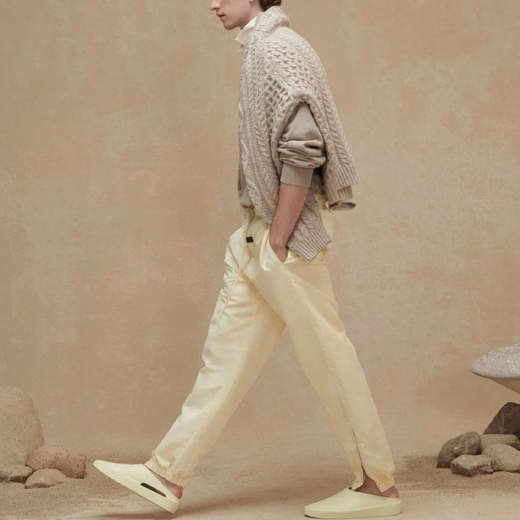 Fear of God Essentials Elastic Waist Sweatpants With Logo Patch FW22 Men Bottoms Eggshell-White FOG-FW22-888