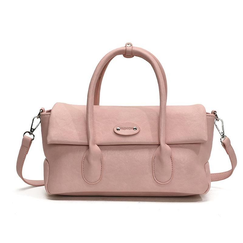 

Today s popular bags are women s early spring new versatile messenger bags, fashionable handbags, and small bags for going out. розовый