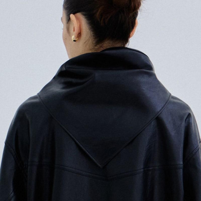 TAV Triangular Leather Scarf - Black