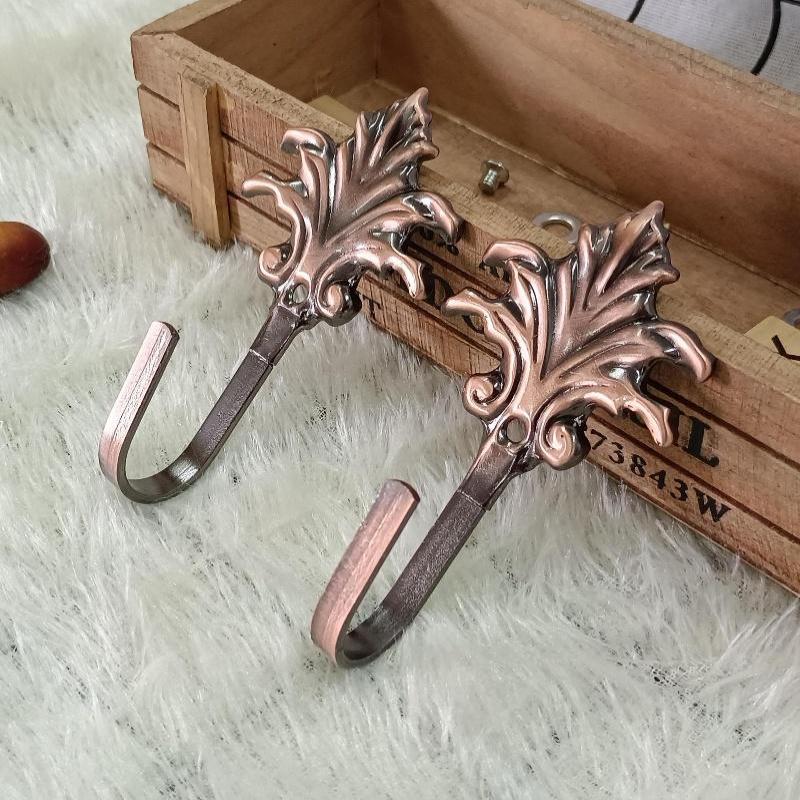 Vintage Bronze Wall Hooks Heavy Duty Sturdy Metal Carved Leaf Design for Home Garden Indoor Outdoor Decor Storage