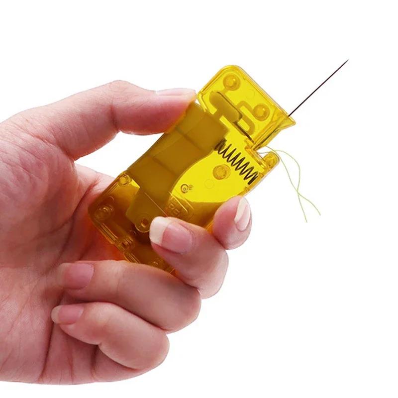 DIY Einfädler Automatischer Nadeleinfädler Hand-Maschinennähen Automatisches Einfädelgerät Für Ältere Hausfrau Haushaltshandwerk