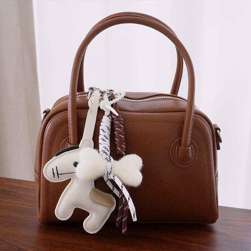 Chaveiro de Couro PU Chips de Pônei Corda Trançada Mochila Pingente de Laço de Pelúcia Para Celular Bolsa Acessórios de Pendurar Decoração DIY