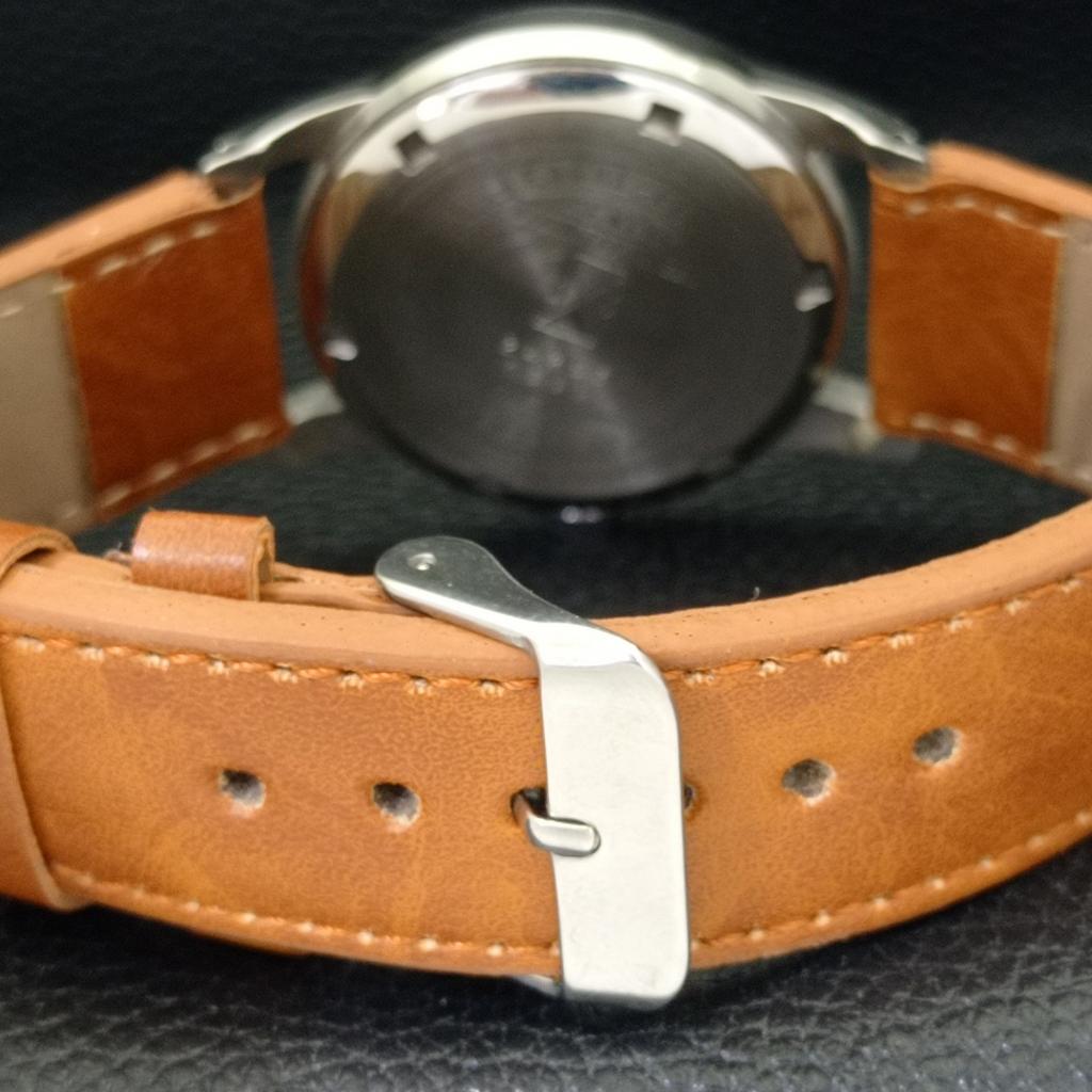 GEBRAUCHTE SCHWEIZER FAVRE LEUBA GENEVE DAYMATIC HERRENUHR MIT WEISSEM FARBIGEM ZIFFERBLATT a432154-2