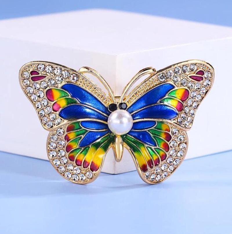 Women Vintage Butterfly Fashion Brooches Pins Crystal Enamel Insect Jewelry for Lady s Clothing Wedding Party Brooch Pin Badges