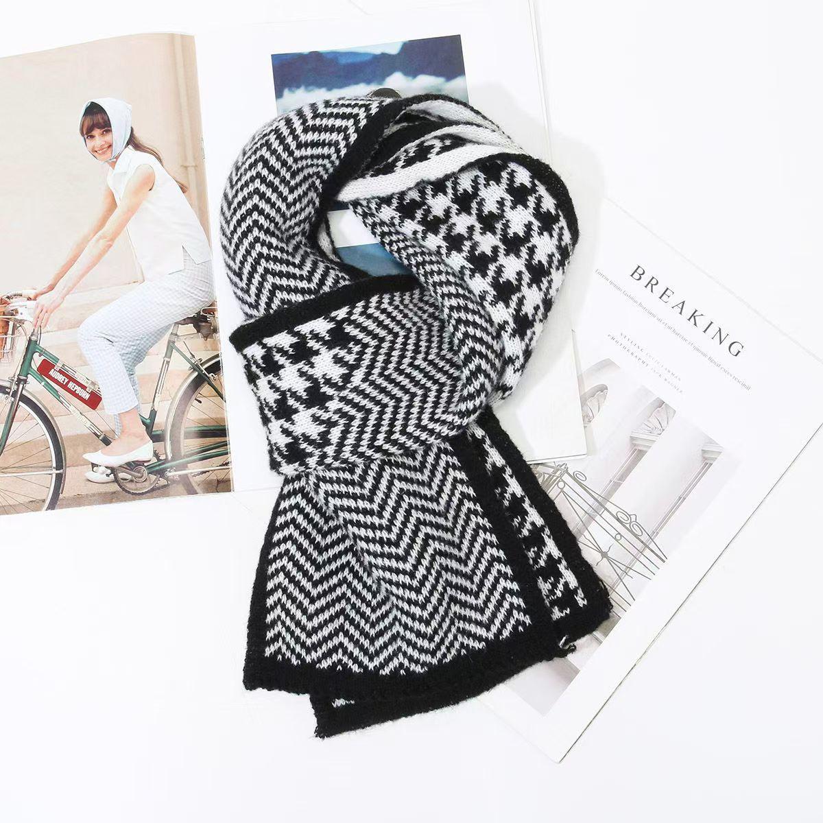 

Красный рождественский вязаный шарф для женщин, осенне-зимний теплый универсальный студенческий парный рождественский подарок, зеленый шерстяной шарф