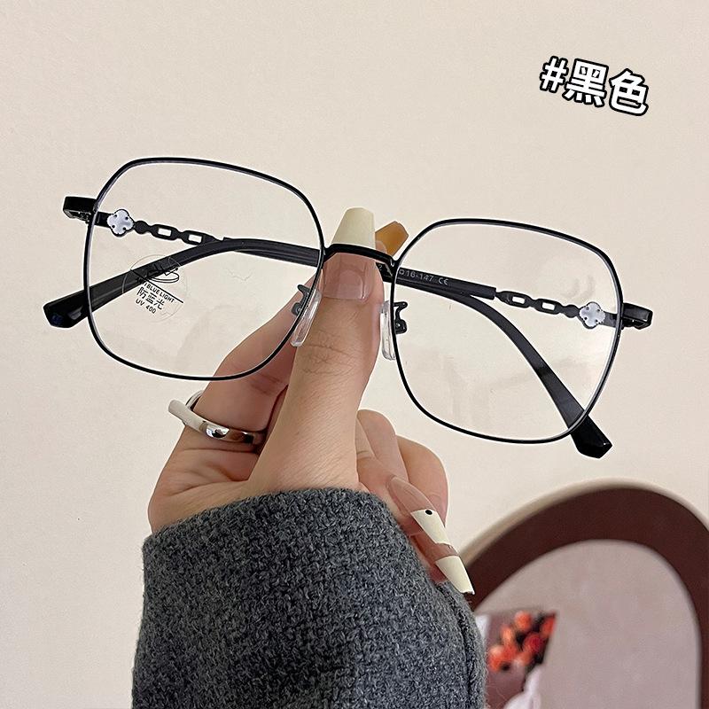 Vintage Retro Square Glasses Frame for Women Blue Light Blocking High Quality Eyewear Fashion Eyeglasses
