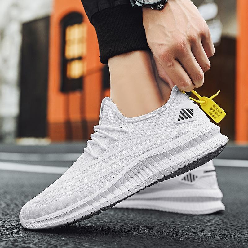 Summer fly-woven sports shoes men's shoes breathable casual shoes 2020 new trend mesh light shoes men's running shoes