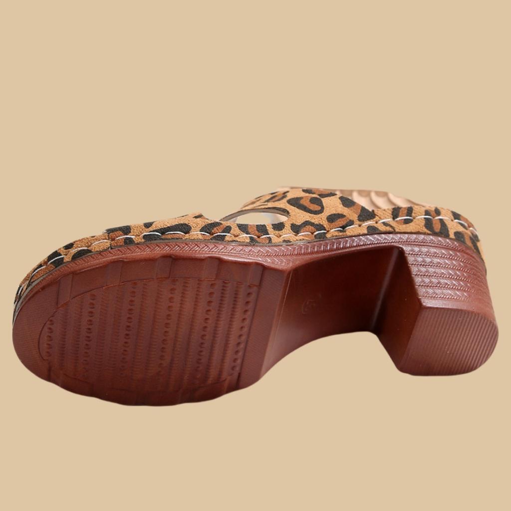 Fashion Fashion Leopard Hollow Out Slippers Women 2025 Summer High Heels Shoes Women Sexy Designer Cross Tie Round Toe Shoes Women