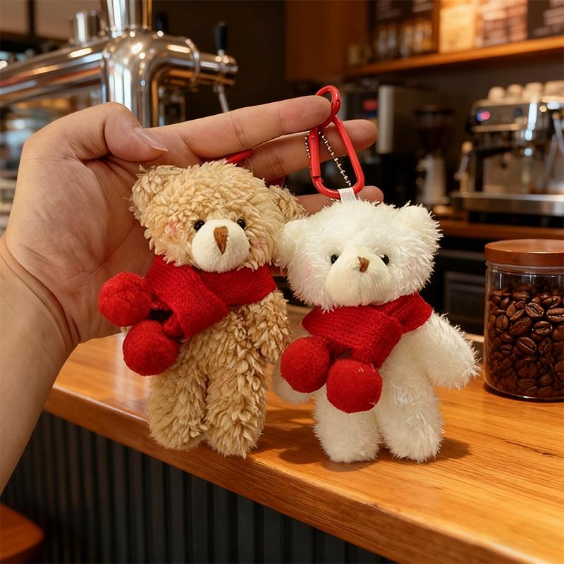 Cute Bear Xmas Bag Hanging Pendent Handmade New Year Creative Christmas Eve Party Gift Plush Bear Christmas Tree Keychain Decor