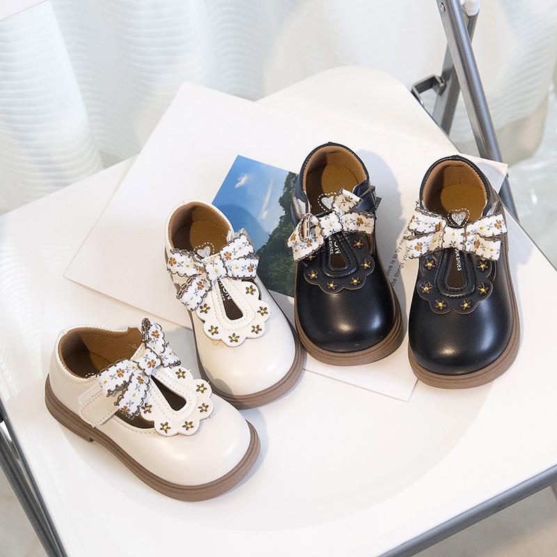 New Spring and Autumn Fashion Lace Girls Comfortable Soft-soled Leather Shoes