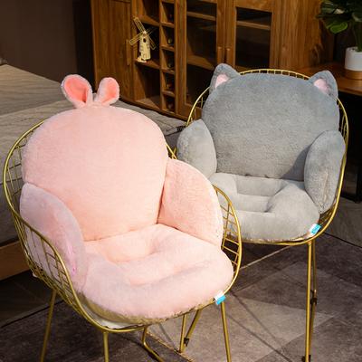 Textil do jedálne a obývacej izby – Poťahy na stoličky