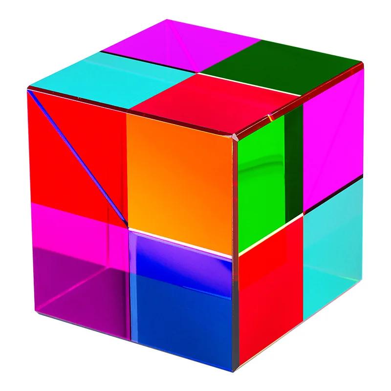 Miniatury Stolní figurky Rubik Cube K9 Barevné Křišťálové kostky Ornamenty Moderní obývací pokoj Originální kreativní sochy Domácí dekorace Řemesla