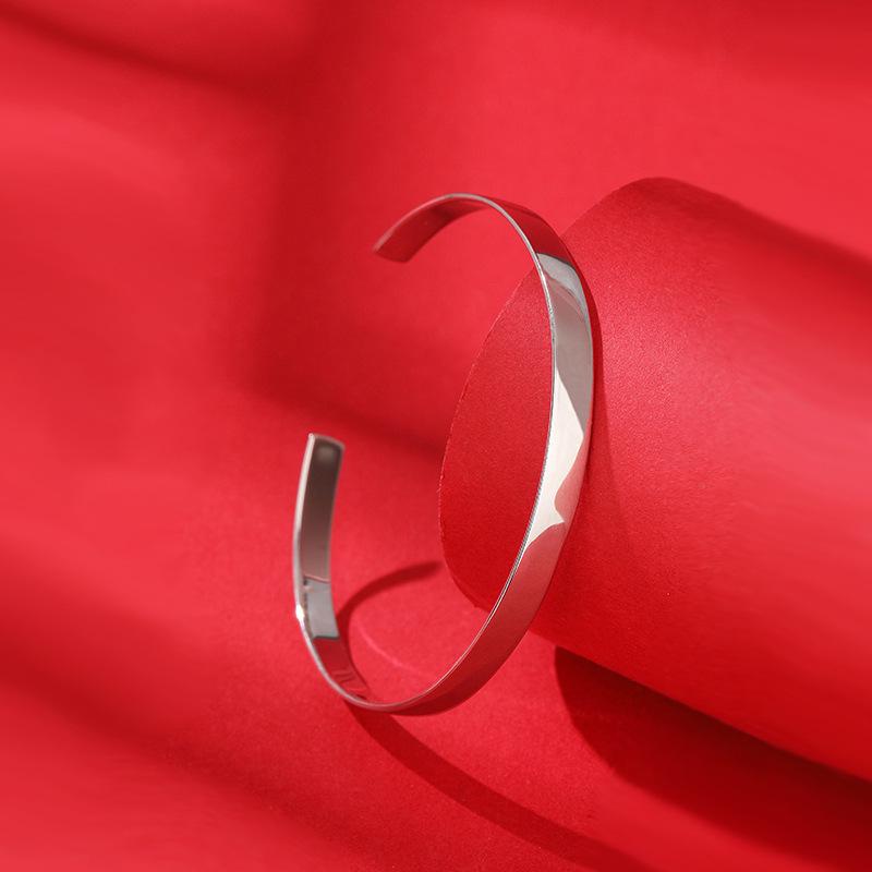 

Minimalist S925 Sterling Silver Open Bangle - Lightweight, Polished Circle Design for Women S925 Silver