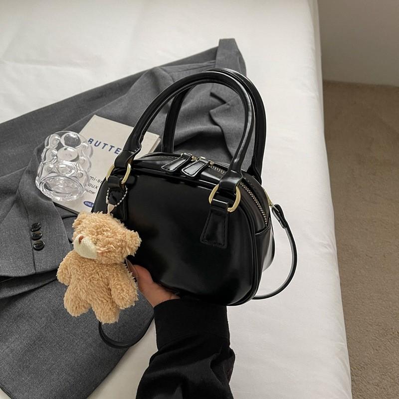 Ielgy Simple Popular Underarm Portable Bowling Bag Small Square Bag Fashionable All-Match Crossbody
