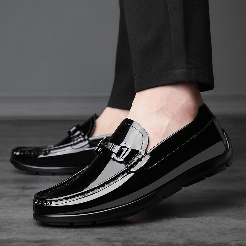 European New Men's Doudou Shoes Patent Leather Bright Leather Casual Lazy Shoes Fashionable Men's Single Shoes Soft