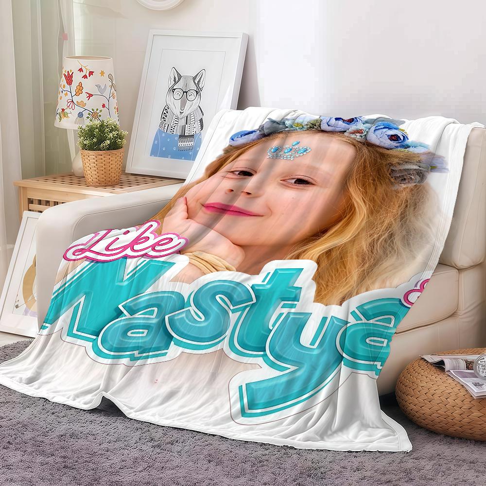 

N-nastya Girl Blanket Warm And Soft Suitable For Bedroom Living Room Sofa Bed Office Travel Camping 30x40in